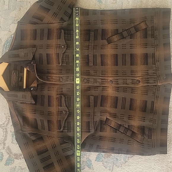 Green brown plaid Filson jacket - Picture 3 of 5